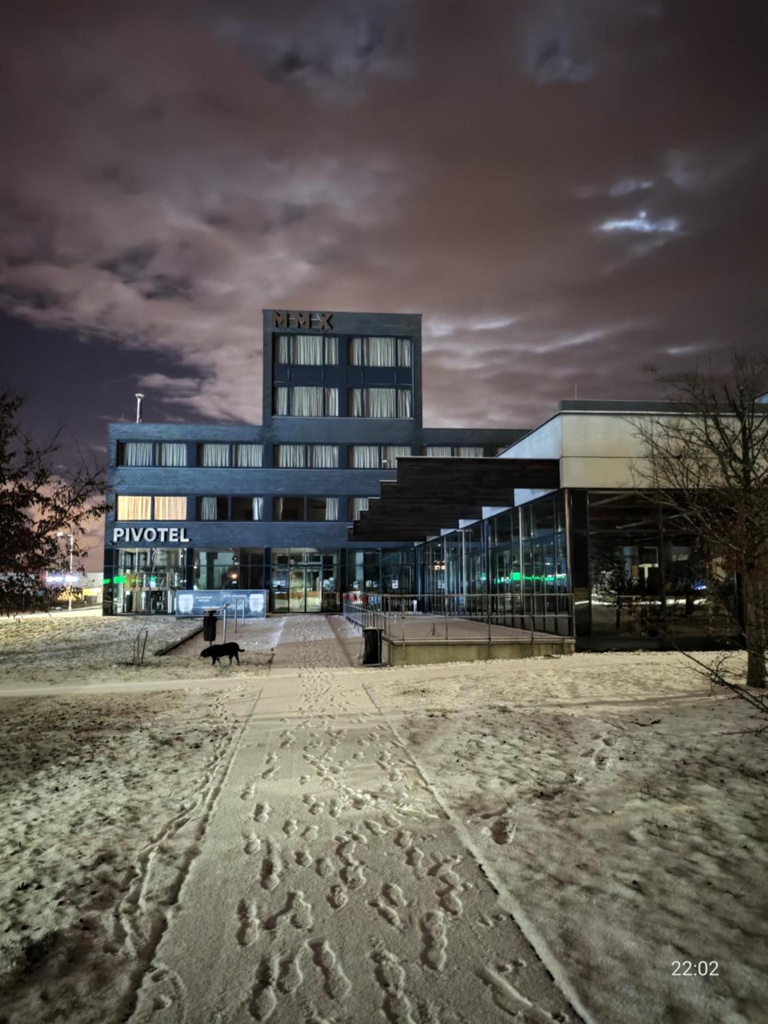 Hotel Pivotel Mmx 3*